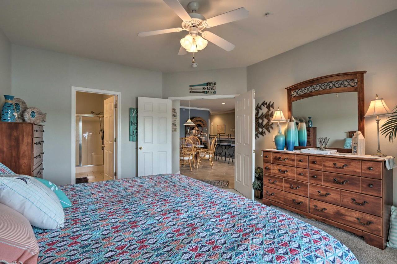 Lakefront Ozark Condo With Balcony And Seasonal Pool! Camdenton Exterior photo
